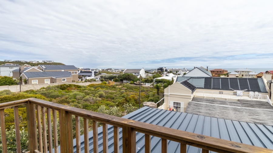 4 Bedroom Property for Sale in Yzerfontein Western Cape